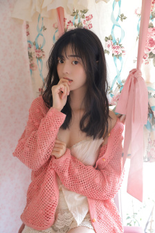 双人床上剧烈运动打扑克的电视